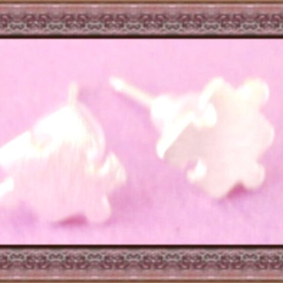 Silver Plated Puzzle Design Stud Earrings Unisex For Couples - Picture 1 of 1